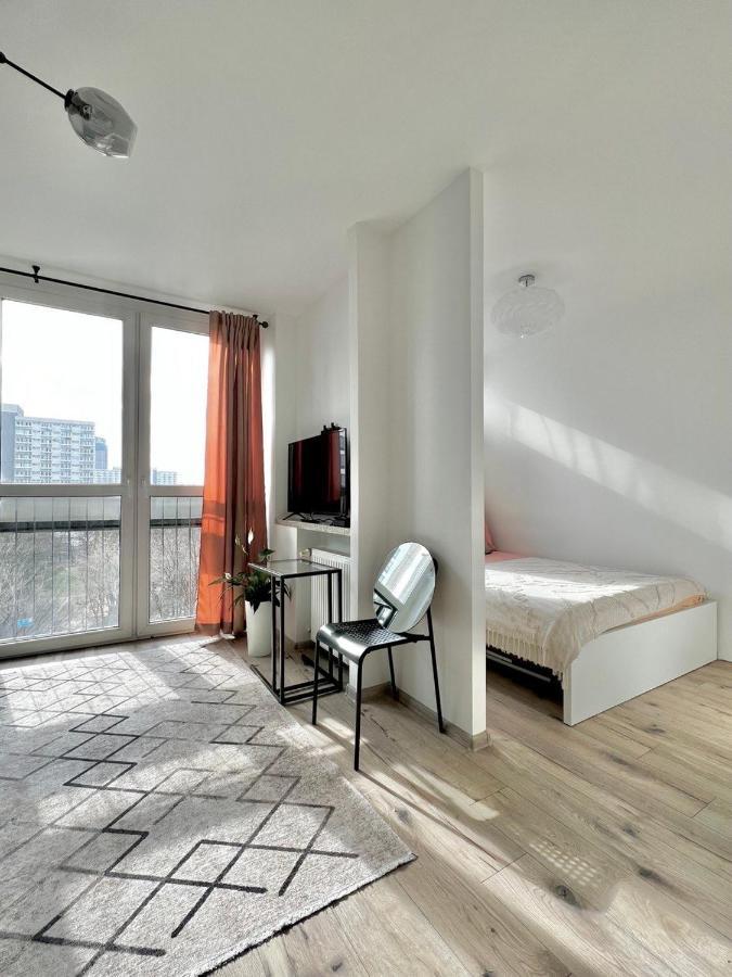 Mirovski Apartment Warsaw Exterior photo